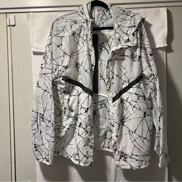 Nike Windrunner Track Running Jacket White / Black Medium Packable - Picture 2 of 11